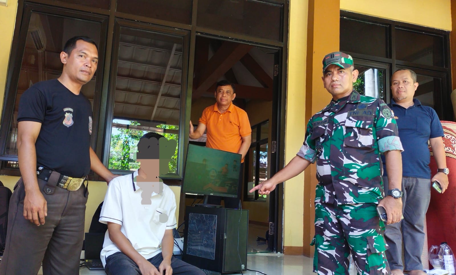 Satu Persatu Barang Jarahan dari Kantor DPRD Kabupaten Cirebon Dikembalikan