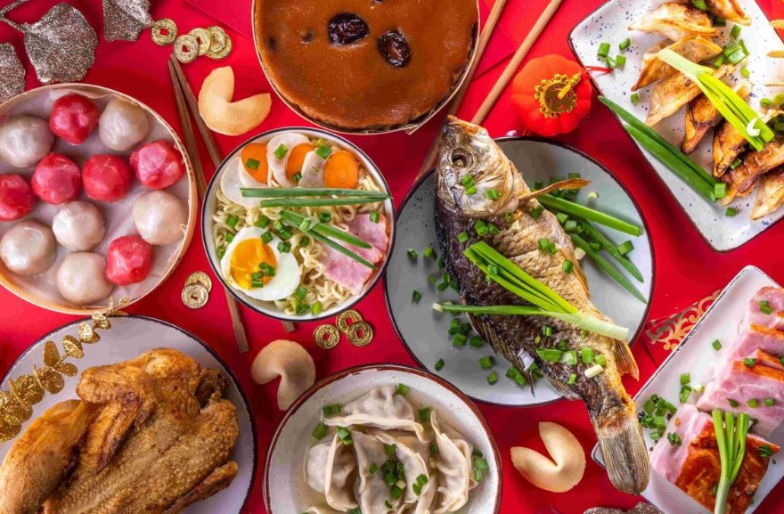 7 Makanan yang Pantang Dimakan Saat Imlek, Kenapa Tidak Boleh Dimakan ? 