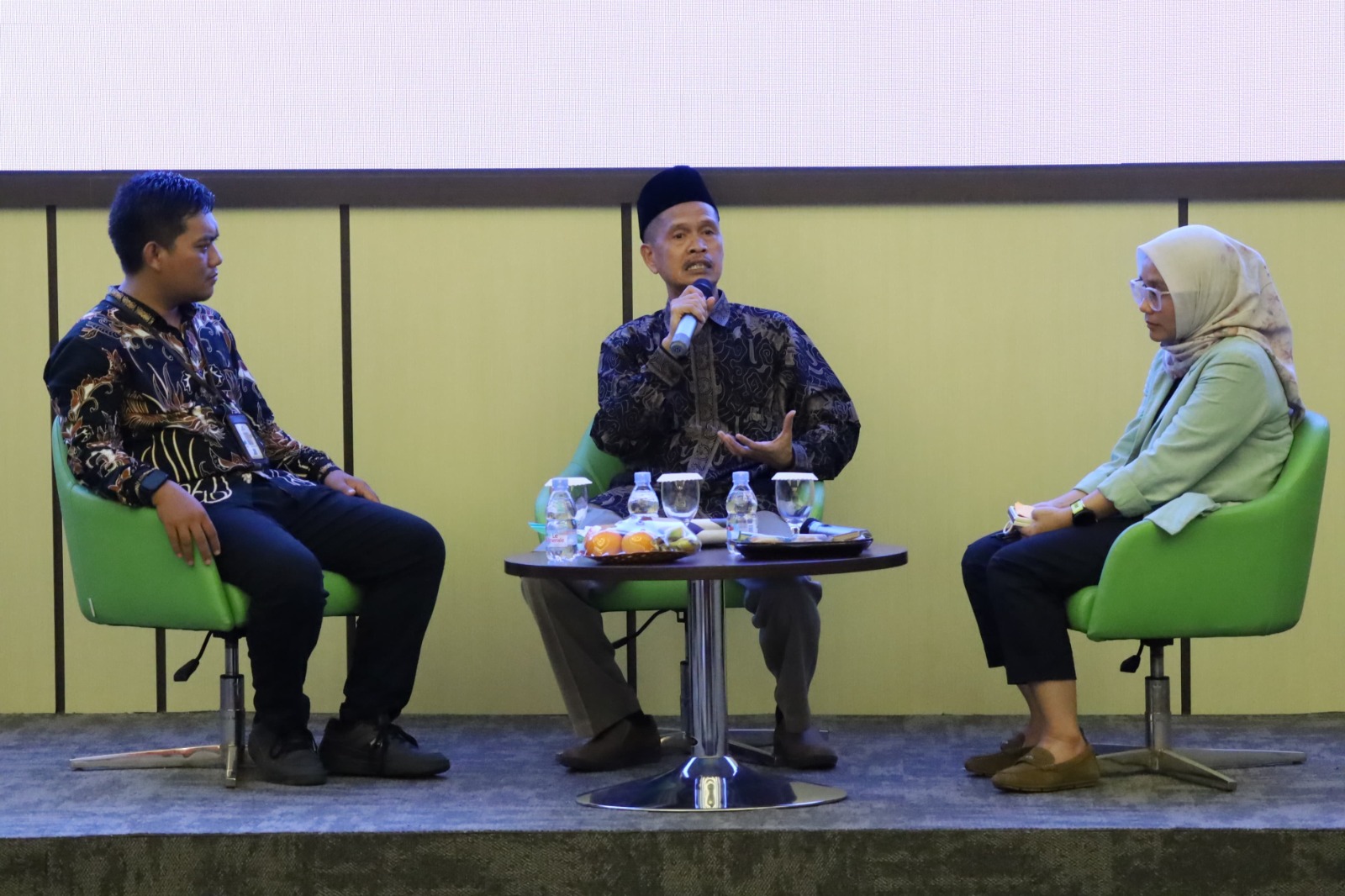 Harmoni Raga, Akal, dan Jiwa Jadi Sorotan Seminar “Cahaya Zakat” di UIN Siber Cirebon