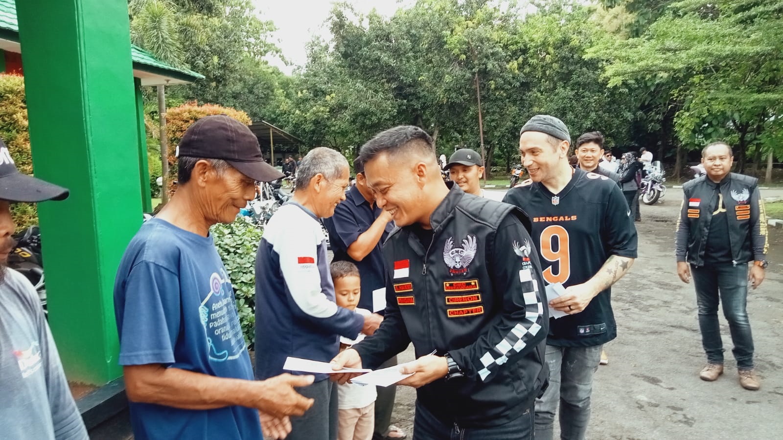 Ratusan Anak Yatim Terima Santunan dari CMC Bersaudara Cirebon di Linggarjati