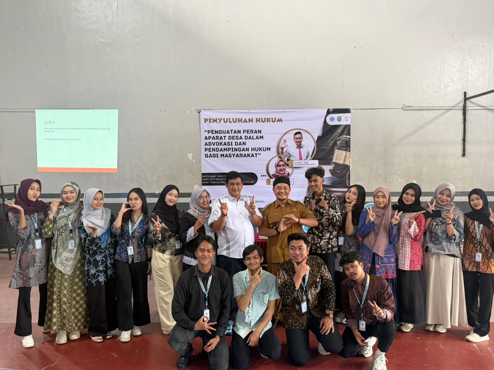 Tim KKN UGJ Cirebon Beri Penyuluhan Hukum Bagi Perangkat Desa