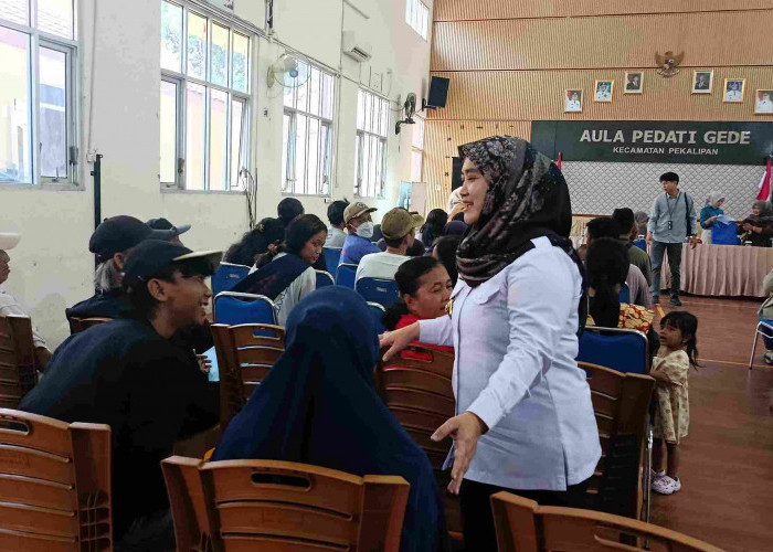 Tingkat Kemiskinan di Pekalipan Turun 1 Persen, Siti Farida Kembali Salurkan KKS
