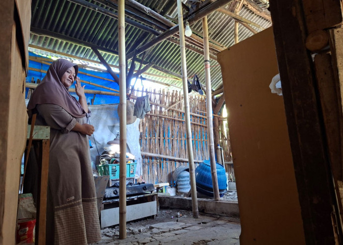 15 Tahun Tinggal di Rumah Bambu, Keluarga Kasiyati Tak Pernah Tersentuh Bantuan Rutilahu