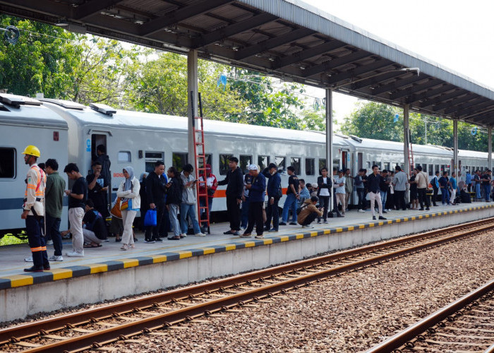 Daop 3 Cirebon Siapkan KA Cirebon Fakultatif Guna Hadapi Libur Panjang Juni 2025