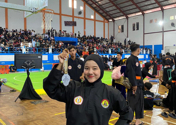 Syahira Alya Jadi Inspirasi Mahasiswa Berprestasi UIN Siber Cirebon usai Raih Juara 2 Tingkat Nasional