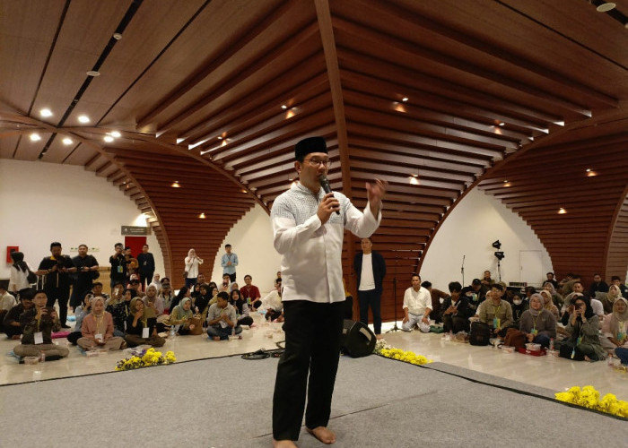 4 Pilihan Politik Ridwan Kamil, Maju Pilgub DKI atau Terima Tawaran Jadi Menteri?  