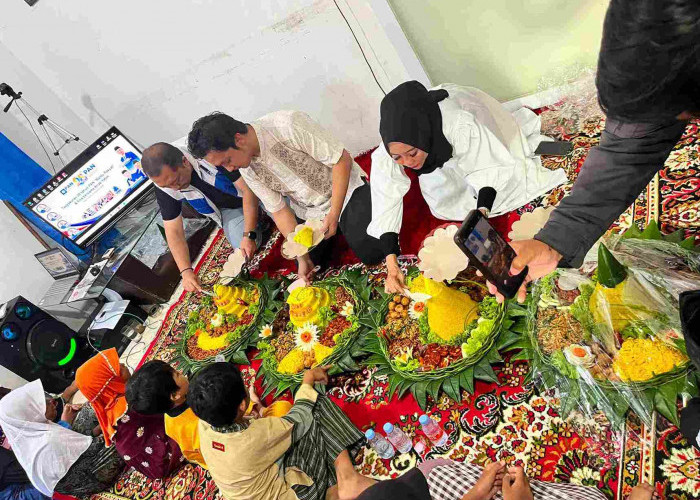 PAN Rayakan HUT ke-28 Bersama 300 Anak Yatim di Kota Cirebon