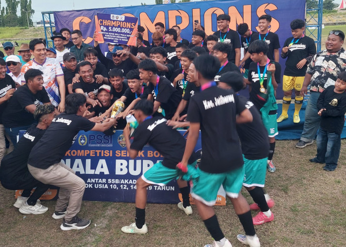 Sempat Ricuh, Jatibarang Juarai Sepak Bola Piala Bupati 2026 U-19
