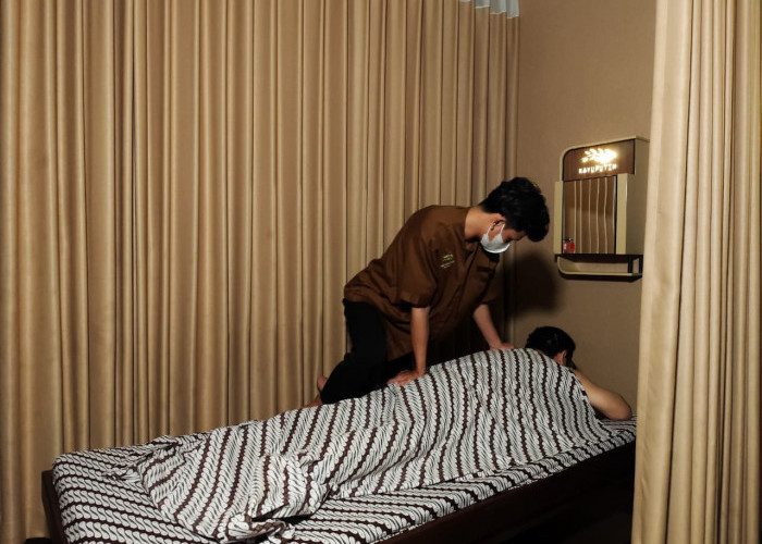 Lepas Penat dengan Pijat Tradisional dan Modern di Kayuputih Family Reflexology