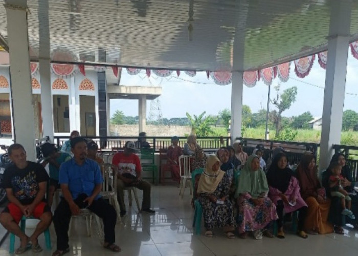 Desa Cisaat Kecamatan Waled Bagikan BLT DD tahap 2