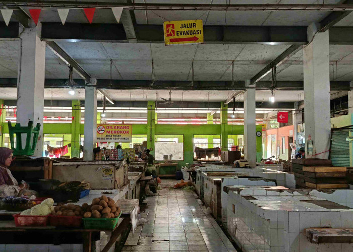 Dikepung Ritel Modern, Pasar Gunung Sari 