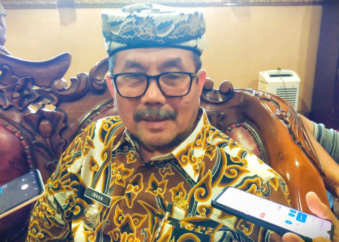 Bupati Cirebon Sentil Kuwu Karangsari Usai Video Nyawer Nathalie Holscher Viral
