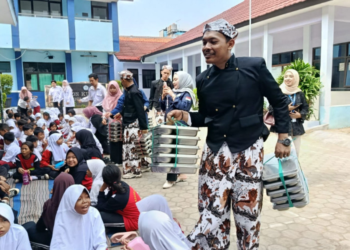 SPPG Kejaksan-Kesenden Distribusikan MBG Sambil Kenalkan Budaya