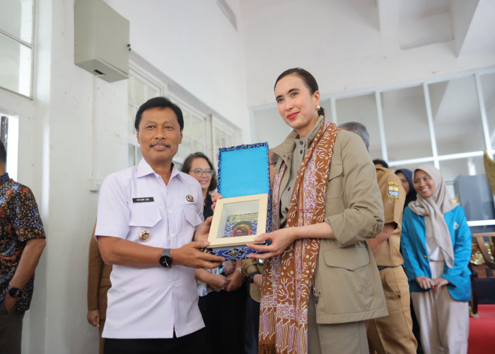 Edo Dampingi Menpar RI Pastikan Kesiapan Destinasi Wisata Jelang Libur Idulfitri