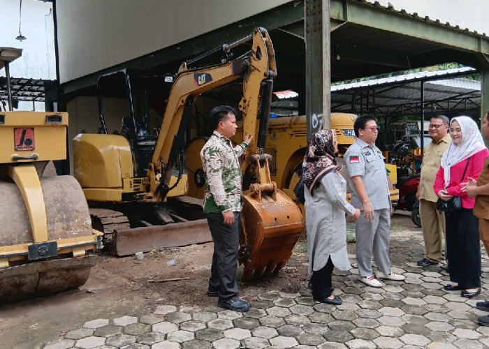 Pemkot Cirebon Ditantang Komisi II DPRD Kota Cirebon untuk Tertibkan Bangli Sempadan Sungai