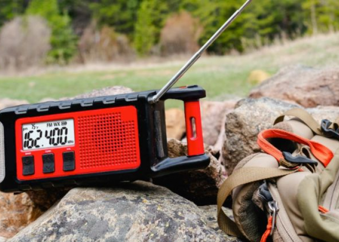 Mengapa Radio AM/FM Lebih Penting daripada Smartphone Saat Terjadi Gempa?