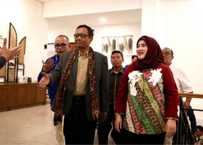 Talk Show Bersama Mahfud MD, Farida Dukung Penegakan Hukum Berbasis Integritas