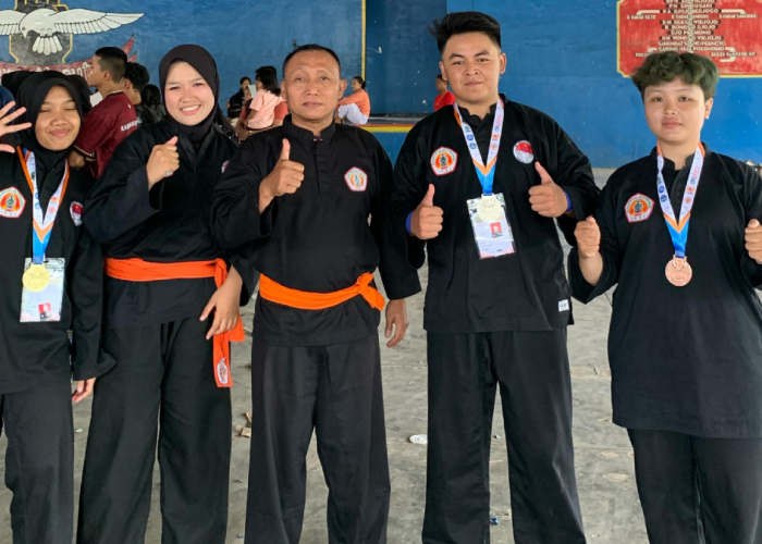 Empat Mahasiswa Itekes Mahardika Cirebon Menjadi Juara dalam Kejuaraan Pencak Silat Nasional