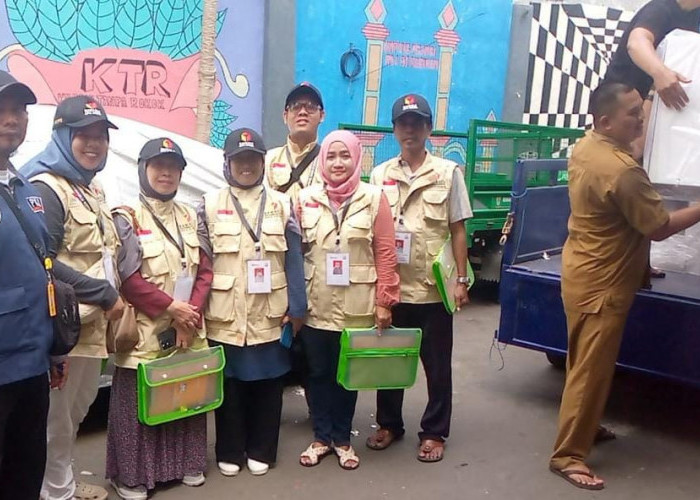 Serentak Jam 9, Logistik Pemilu di Kecamatan Kejaksan Sudah Bergeser ke TPS