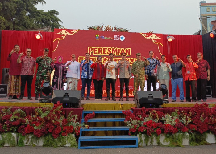 Harmoni Budaya di Jantung Cirebon, Meriahnya Festival Kue Bulan dan Harapan Baru Kota Tua