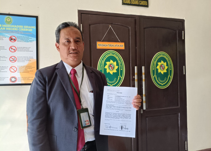 Kuasa Hukum Ketua KONI Kota Cirebon Dr Drs Cecep Suhardiman SH MH CMed Hadiri Sidang Gugatan Yuliarso