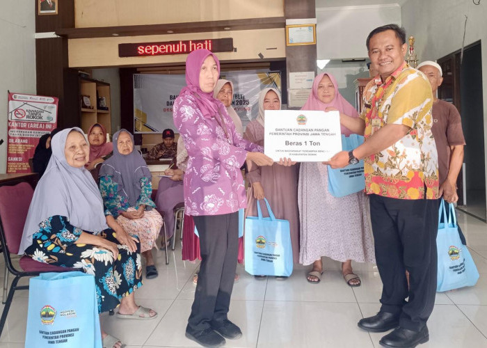 Gerak Cepat Tangani Korban Banjir, Pemprov Jateng Gelar Pelayanan Kesehatan Gratis hingga Bantuan Sembako