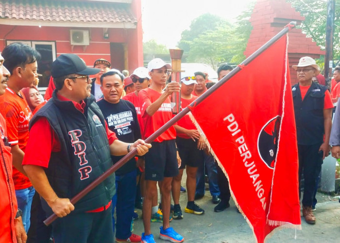 DPC PDIP Kabupaten Cirebon Lepas Pembawa Obor Api Perjuangan