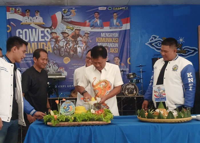 HUT KNPI ke-53 di Kota Cirebon Meriah, Ribuan Warga Ikuti Gowes hingga Festival Pemuda