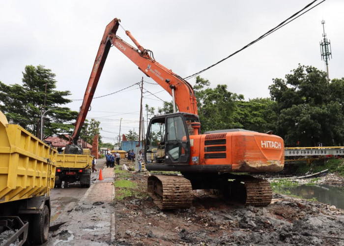 Pemkot Cirebon dan BBWS Mulai Pengerukan Tahap Awal, Edo : Targetkan Wajah Baru Sukalila Rampung Tahun Ini