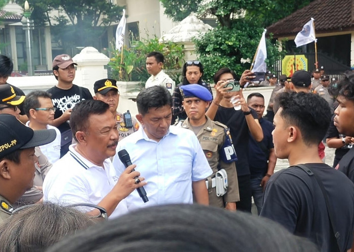 Mahasiswa Tagih Bukti, Bukan Janji, Jalan Rusak dan Transparansi APBD