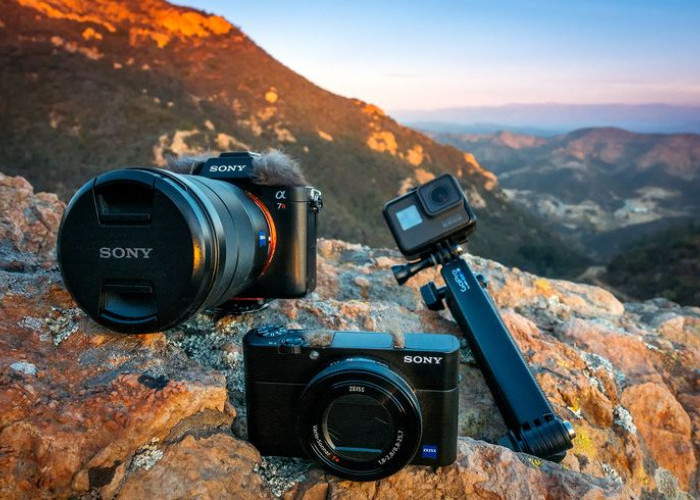 Panduan Memilih Kamera Traveling 2026: Pilih Mirrorless, Pocket, atau Action Cam?