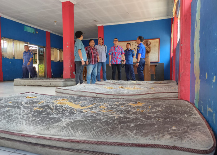 Disidak Komisi I, Sudah 4 Tahun Kadisdamkar Ngantor di Mess