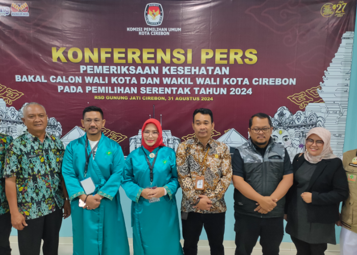 Dani-Fitria Mohon Doa Kelancaran Ikuti Pilkada Kota Cirebon 2024