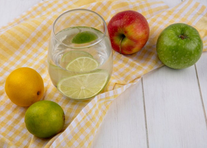 Mengatasi Bau Badan Secara Alami dengan Lemon dan Cuka Apel, Apakah Aman?