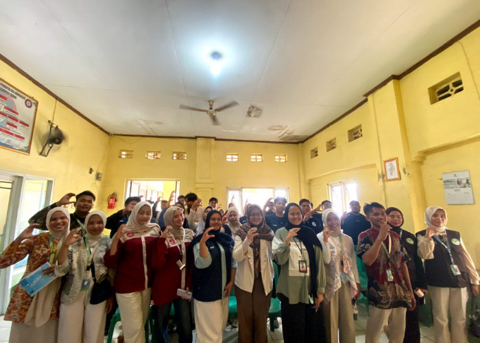 Desa Bojongkulon Sulap Pedagang Kelontong Jadi 'Sultan Digital' Lewat QRIS