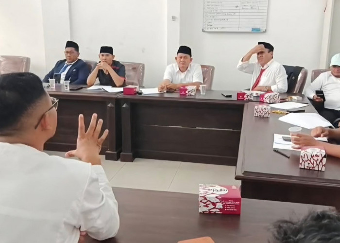Menara Tak Berizin dan Kabel Semrawut