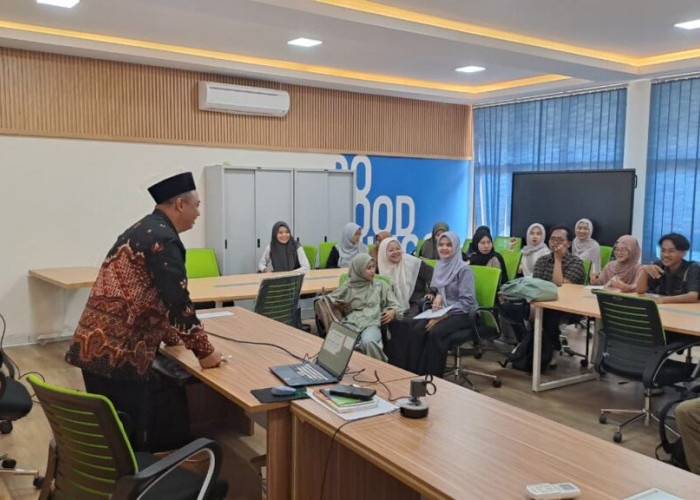 Dosen Tamu Jurusan BSA UIN Siber Syekh Nurjati Cirebon Kupas Tuntas Fonetik dan Retorika dalam Sastra Arab