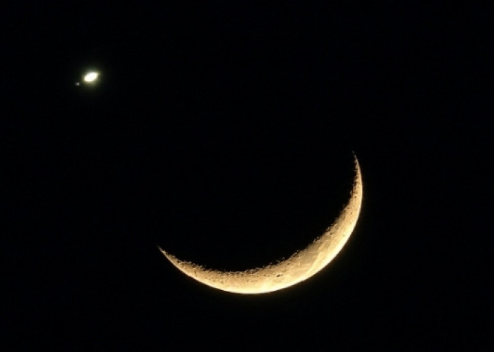 Bukan Bintang Biasa, Objek Terang di Dekat Bulan Sabit Tadi Malam Ternyata Planet Venus