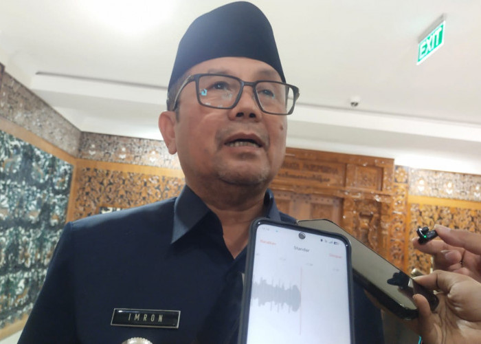 Dangdutan ASN di Tengah Efisiensi, Bupati Cirebon Sentil DPPKBP3A: “Kenapa Isun Bli Diundang?”