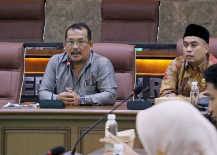 Komisi III DPRD Kota Cirebon Beri Kartu Kuning ke Dinsos Kota Cirebon Soal Pemutakhiran DTKS di Kota Cirebon