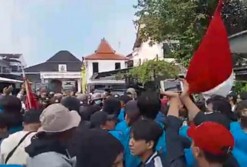   Demo Mahasiswa Cirebon Hampir Ricuh, Tolak Pasal Kontroversial 