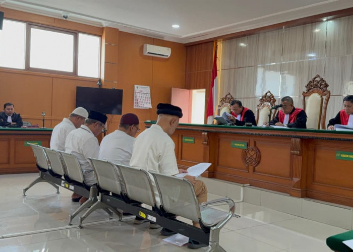 Azis Ajukan Eksepsi, Kuasa Hukum Optimis Terdakwa Tidak Terima Aliran Dana Gedung Setda