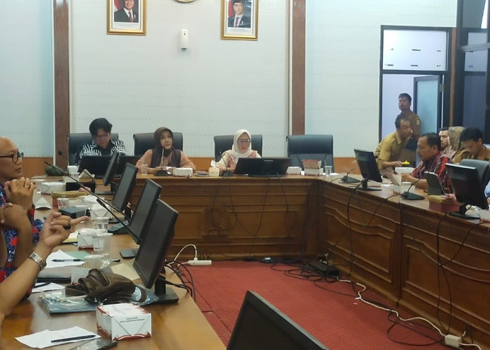 DPRD Fasilitasi FKKC, Jawab Keresahan Para Kuwu