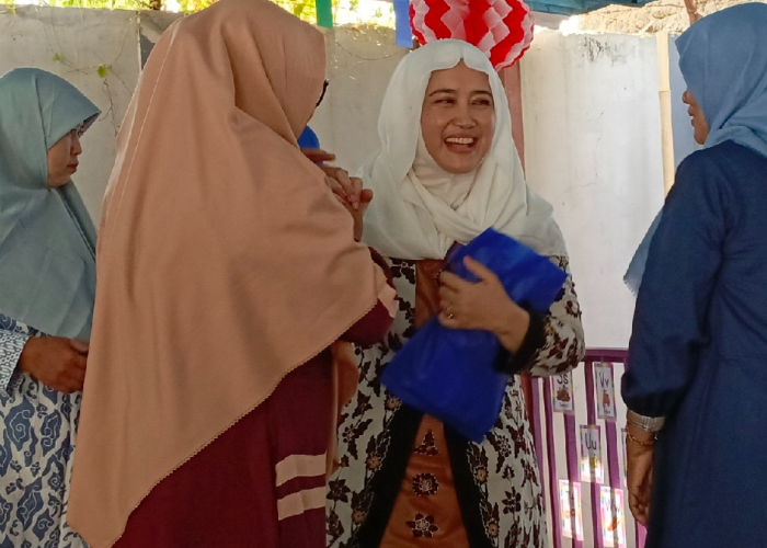 Siti Farida Calon Wakil Walikota Cirebon Temui Guru PAUD Se-Kecamatan Kesambi