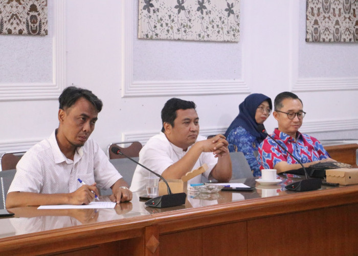 Komisi I DPRD Kota Cirebon Gelar Rapat Tindak Lanjut Keluhan Pendataan Klampid