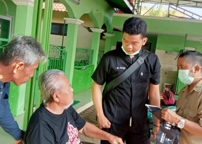 Puskesmas Larangan dan Kelurahan Kecapi Kolaborasi Gelar Cek Kesehatan Gratis bagi Warga Terdampak Banjir