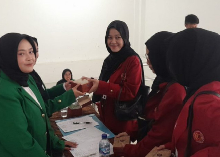 Mahasiswa HES IAIN Cirebon Gelar Kelas Profesi Advokat dan Notaris 