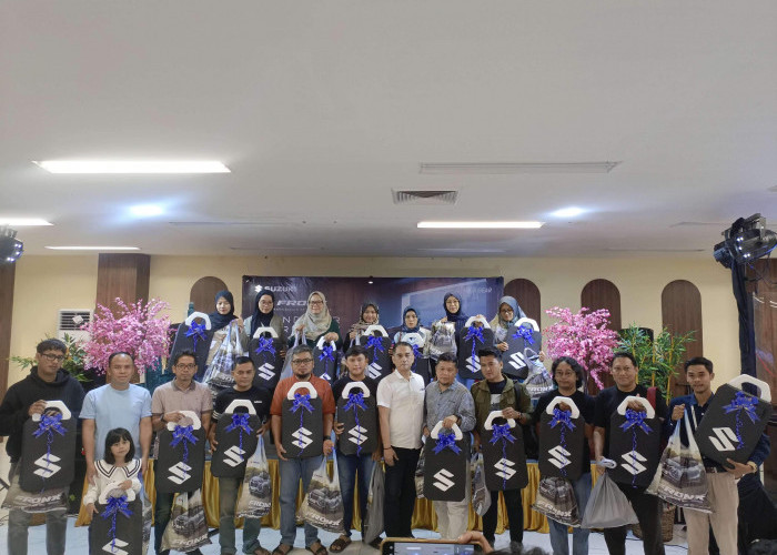 PT. CDPB Apresiasi 20 Pembeli Pertama Suzuki Fronx di Cirebon