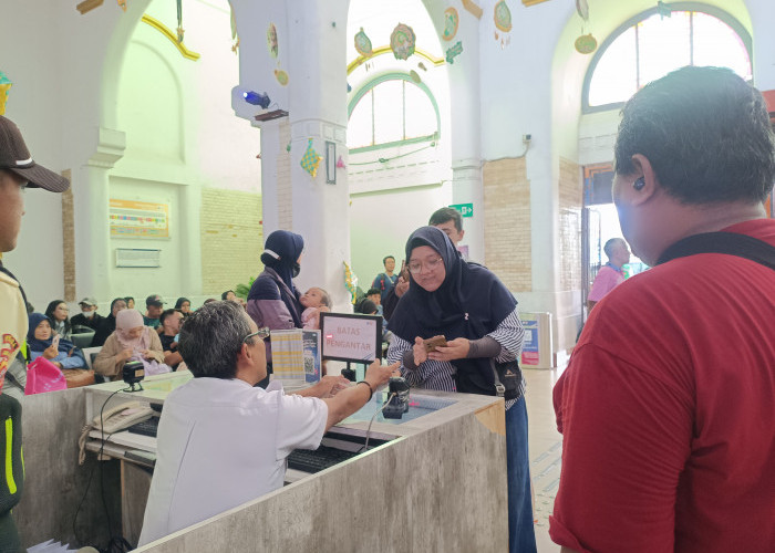 Tren Arus Balik Lebaran di Cirebon Mulai Melandai, Stasiun Cirebon Kejaksan Tetap Jadi Favorit Penumpang