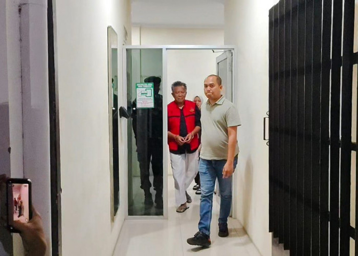 Kejari Kota Cirebon Tetapkan Tiga Tersangka Kasus Kredit Macet di Perumda BPR Bank Cirebon